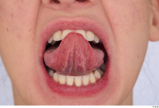 Zolzaya tongue 0002.jpg